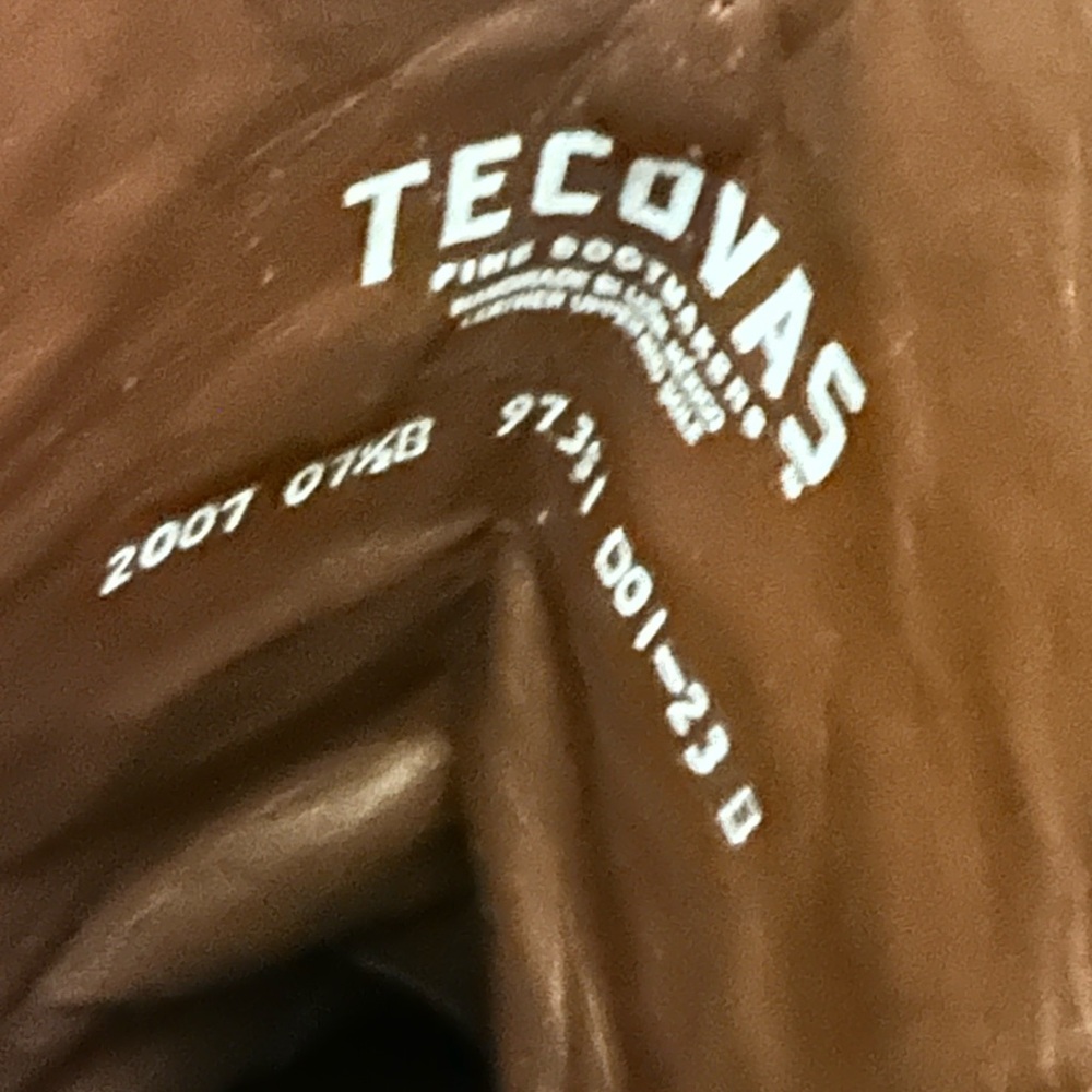 Tecovas Annie in Sienna Suede - Picture 5 of 16